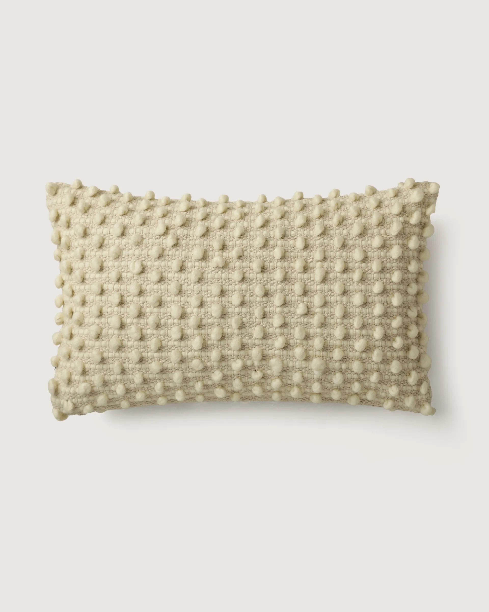 Tuhlin kudde 30x50 cm, Offwhite Tinted