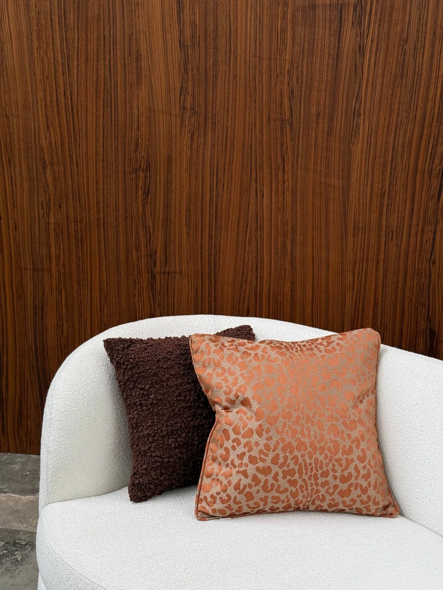 Vildklint leopard kuddfodral, Rust, 50x50 cm Tinted