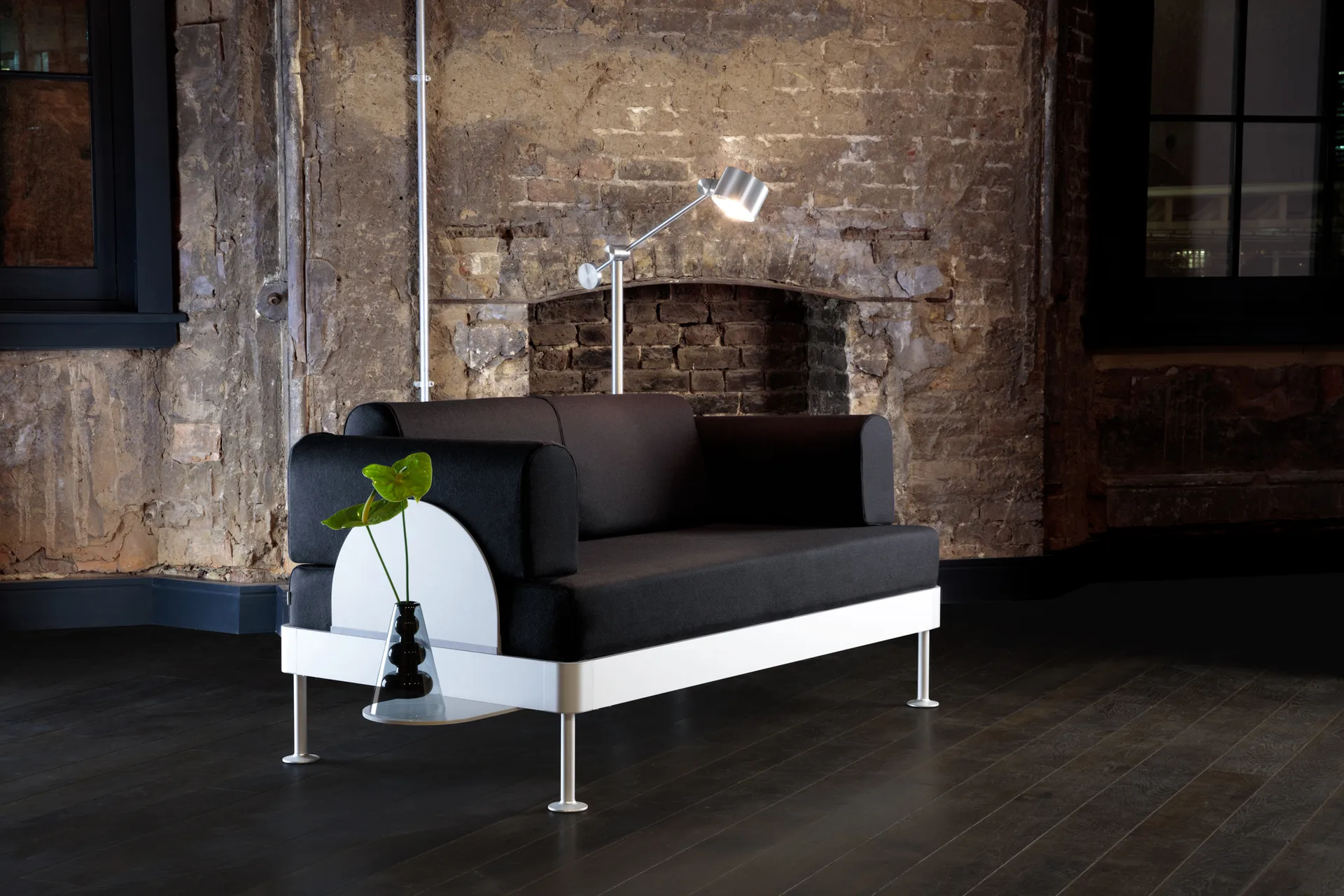 Bump Cone vas, Black Tom Dixon