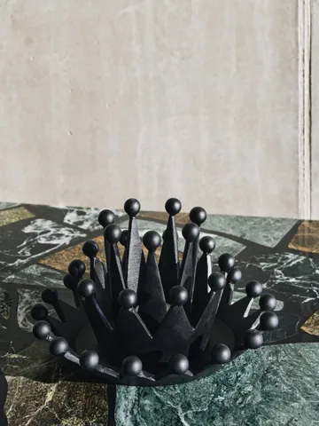 Cast Iron Crown ljuslykta - Ø22x4,5 cm - Tom Dixon