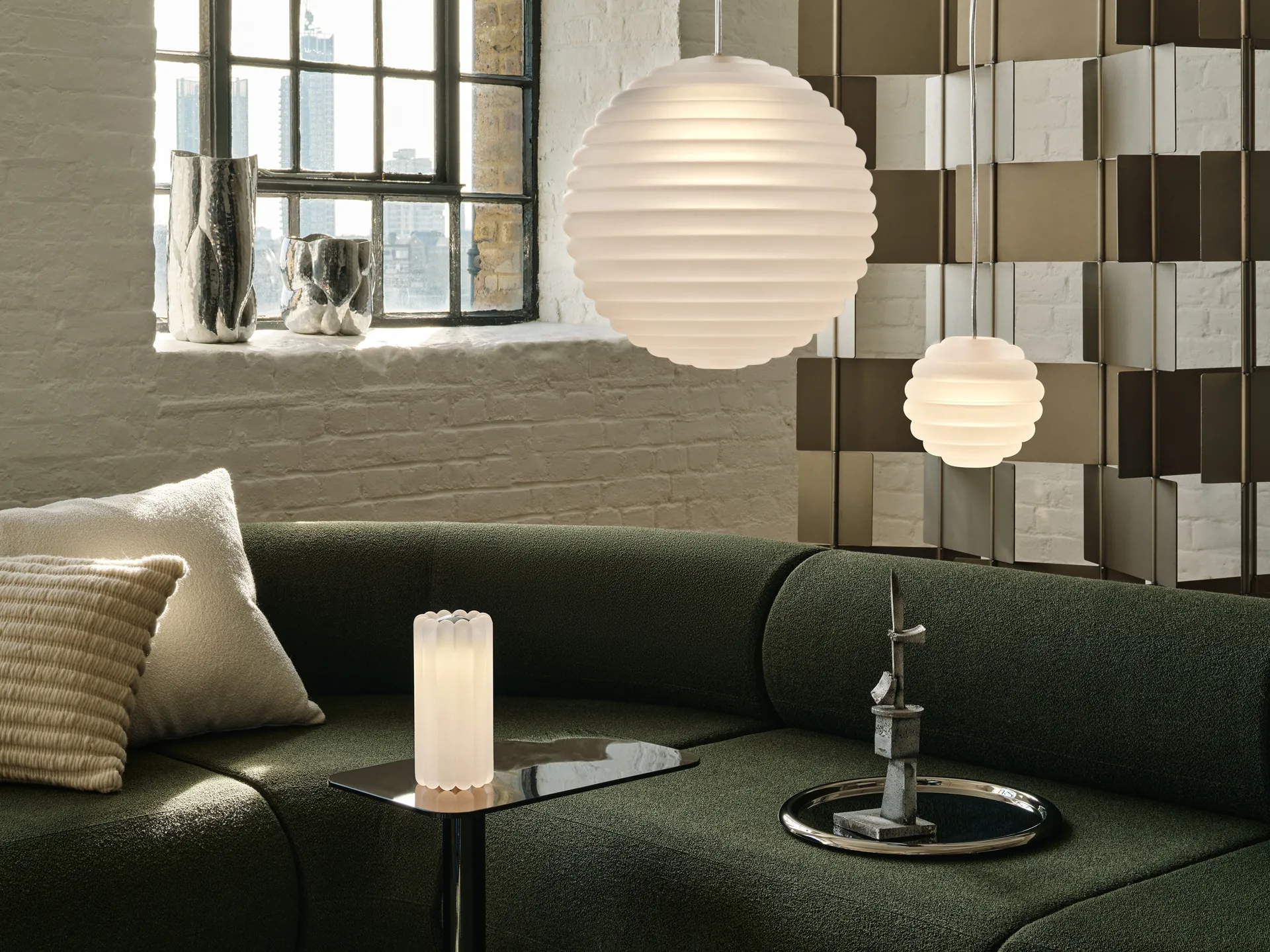 Press Sphere mini pendel LED Ø14,5 cm, Frosted Tom Dixon