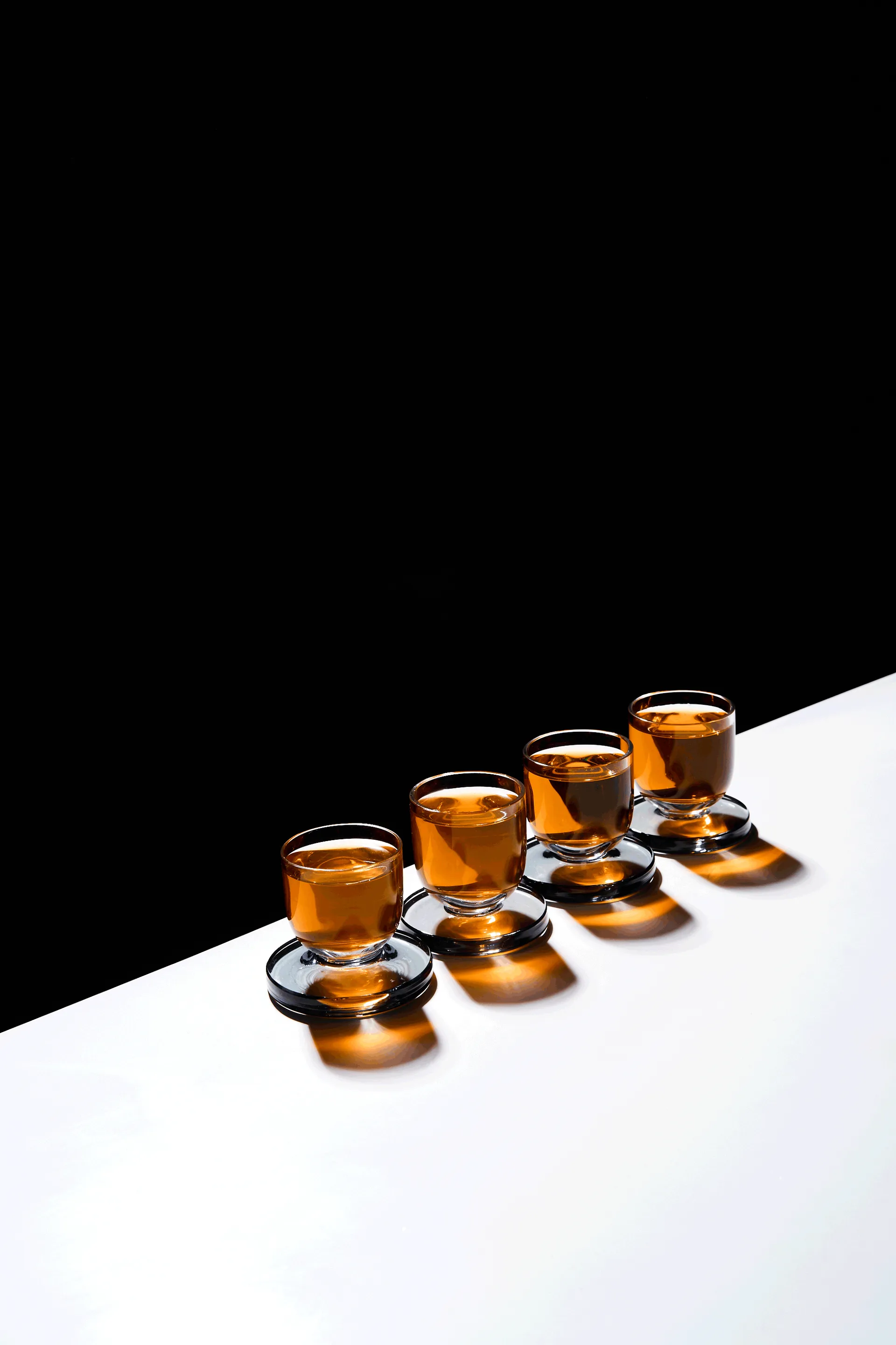 Puck shotglas 5 cl 4-pack, Clear Tom Dixon