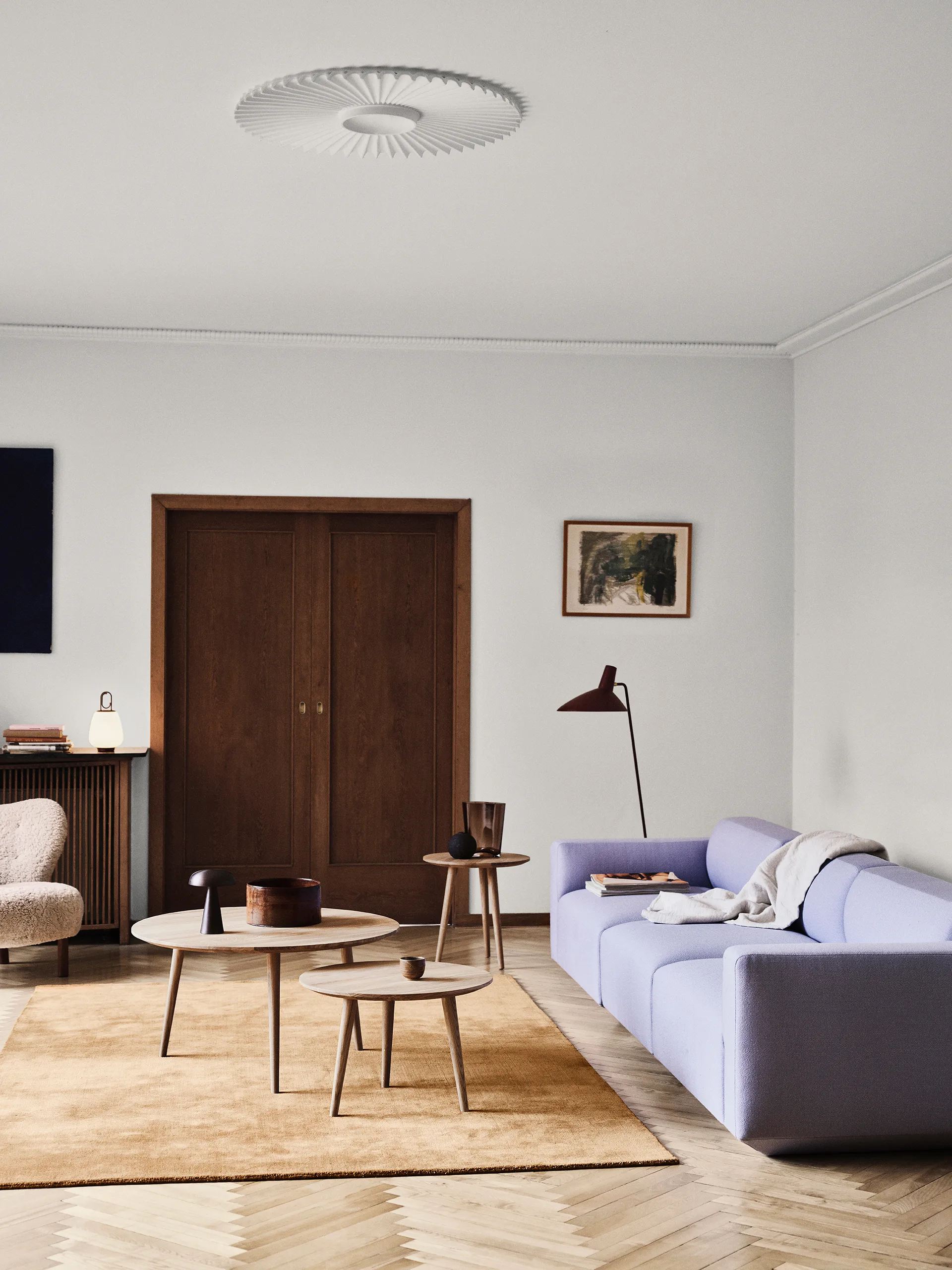 In Between soffbord SK15 Ø90 cm, Oiled oak &Tradition