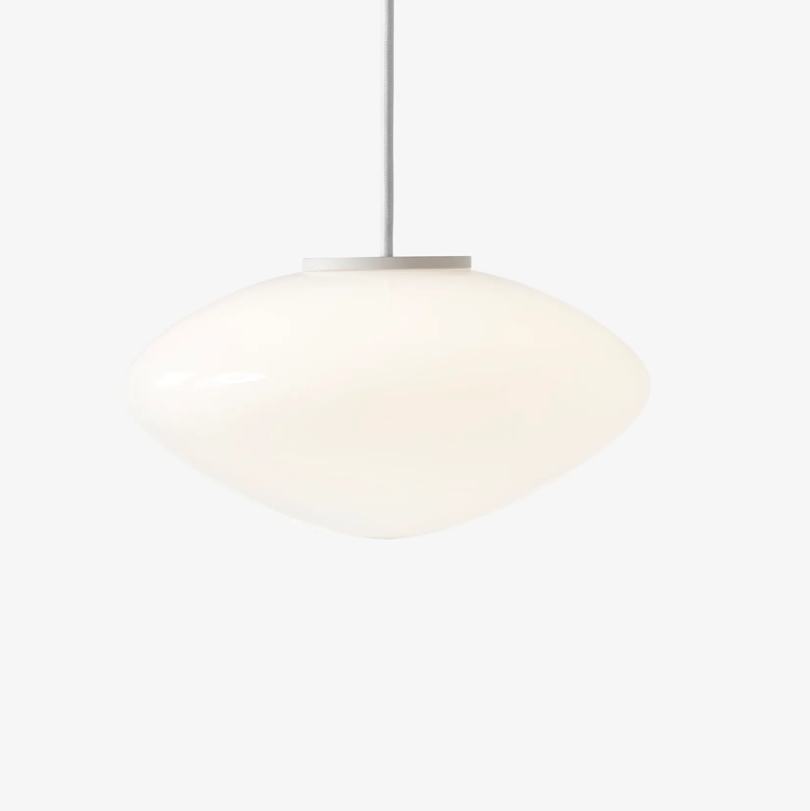 Mist AP15 taklampa Ø25 cm, Matt White, Glass &Tradition