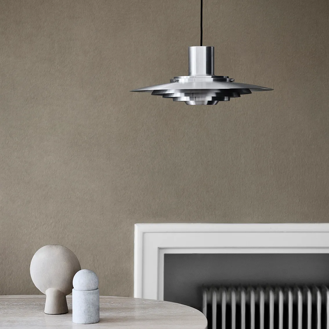 P376 taklampa KF1, Aluminium &Tradition