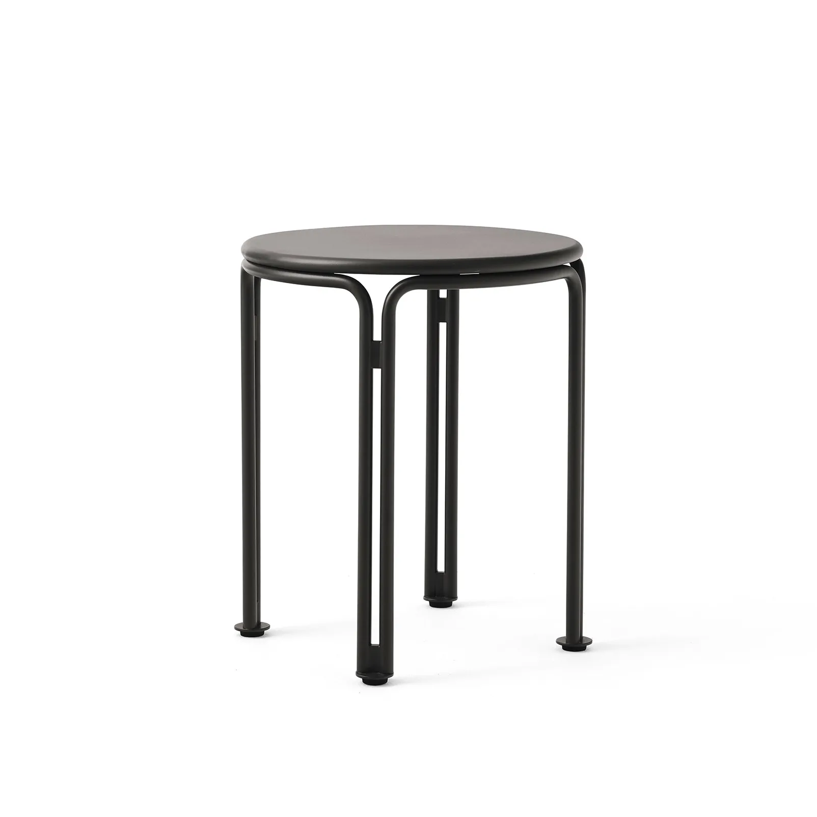 Thorvald SC102 sidobord, Warm black &Tradition