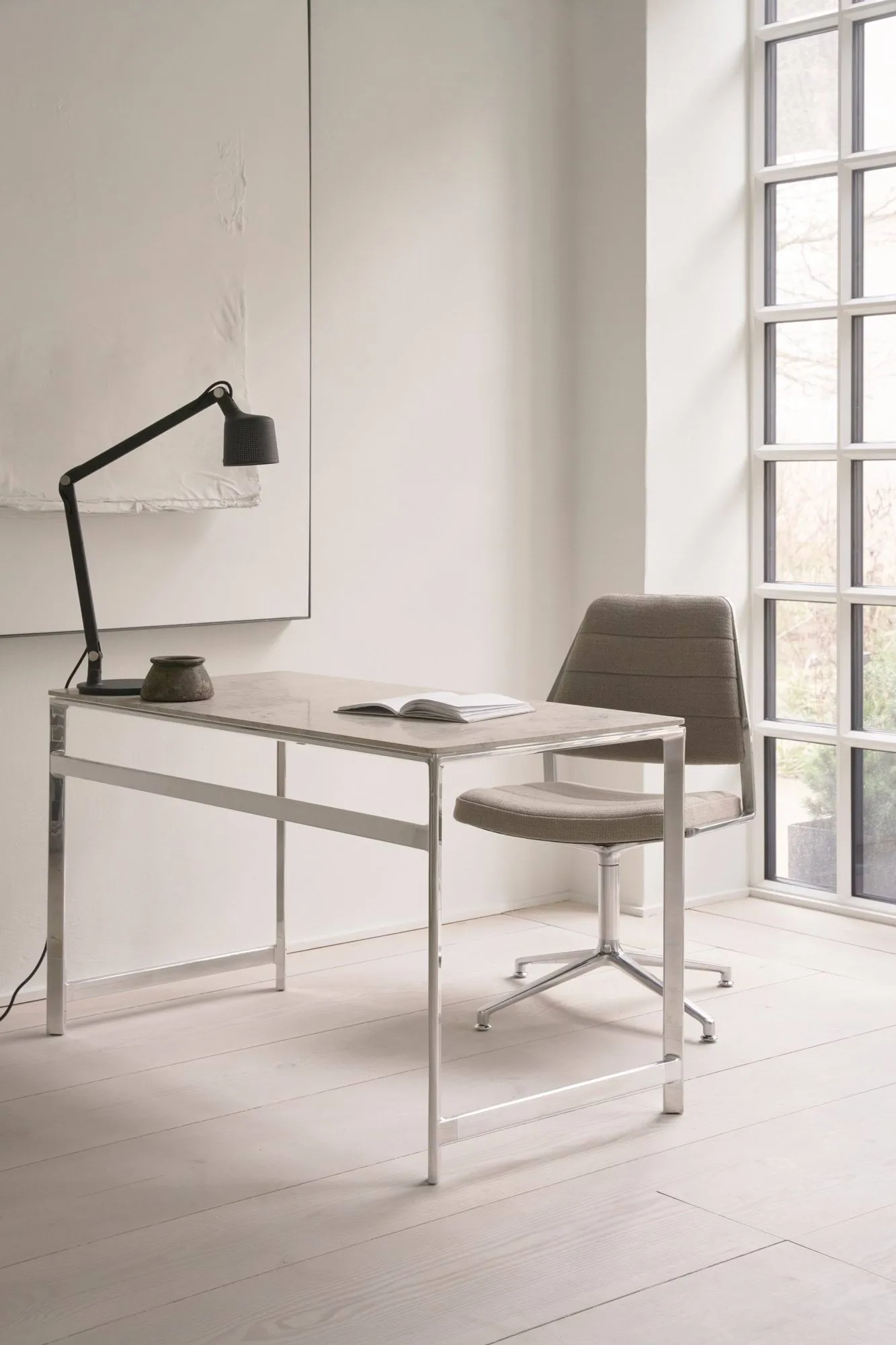 Vipp454 Swivel chair kontorsstol, Wavy-polished aluminium Vipp