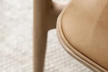 Vipp488 Cabin Lounge Chair - Light oak-sand leather - Vipp