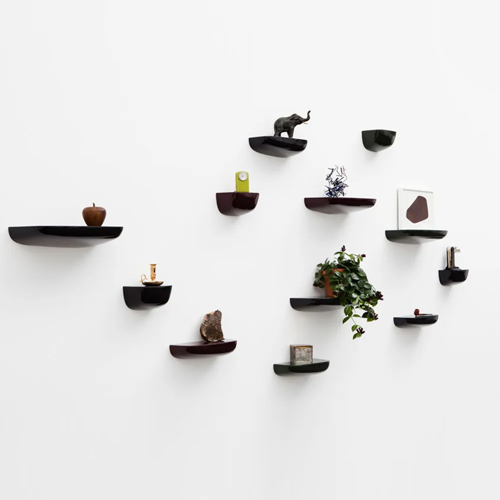 Corniches Small vägghylla, Black Vitra