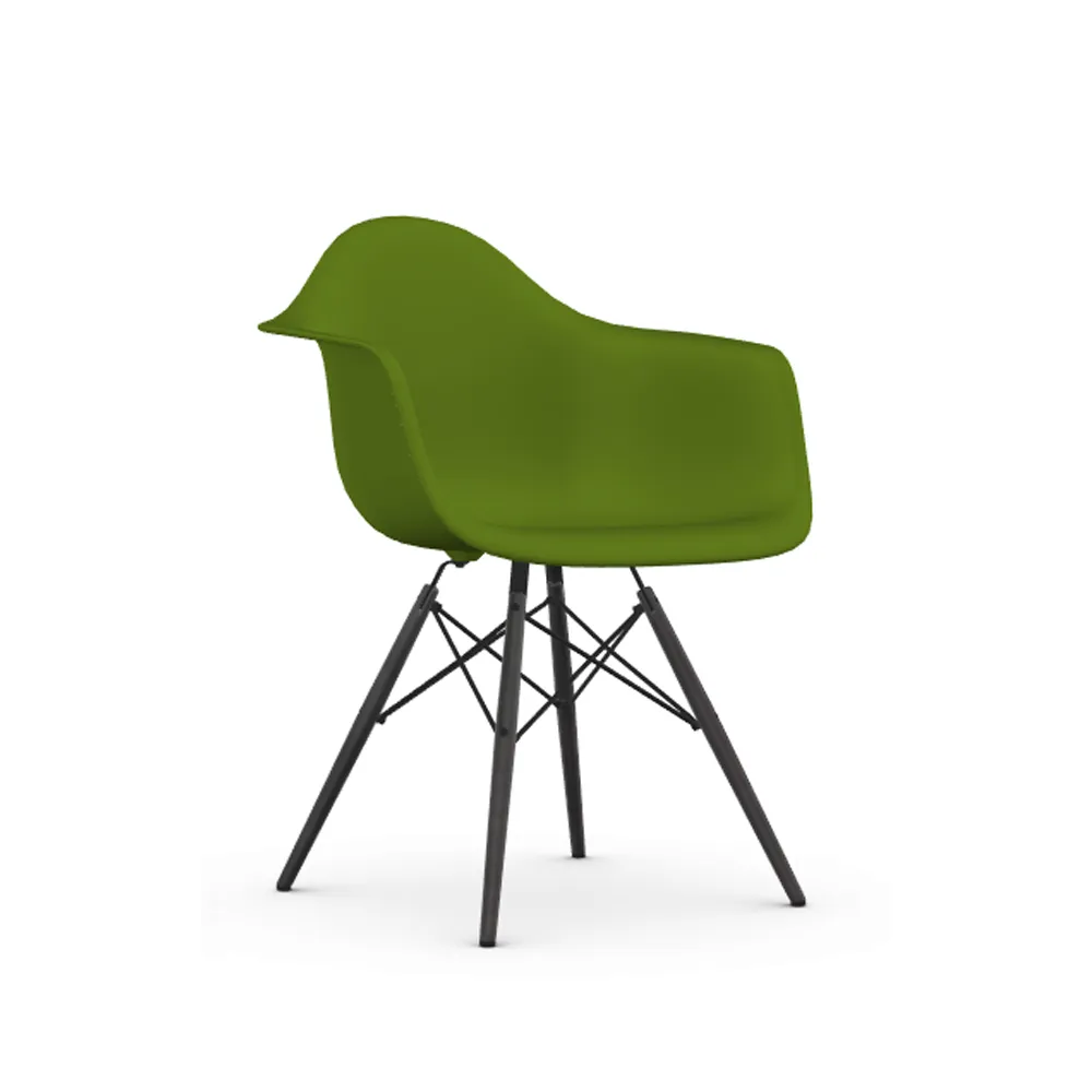 Eames Plastic Armchair RE DAW stol, 48 forest-black maple Vitra