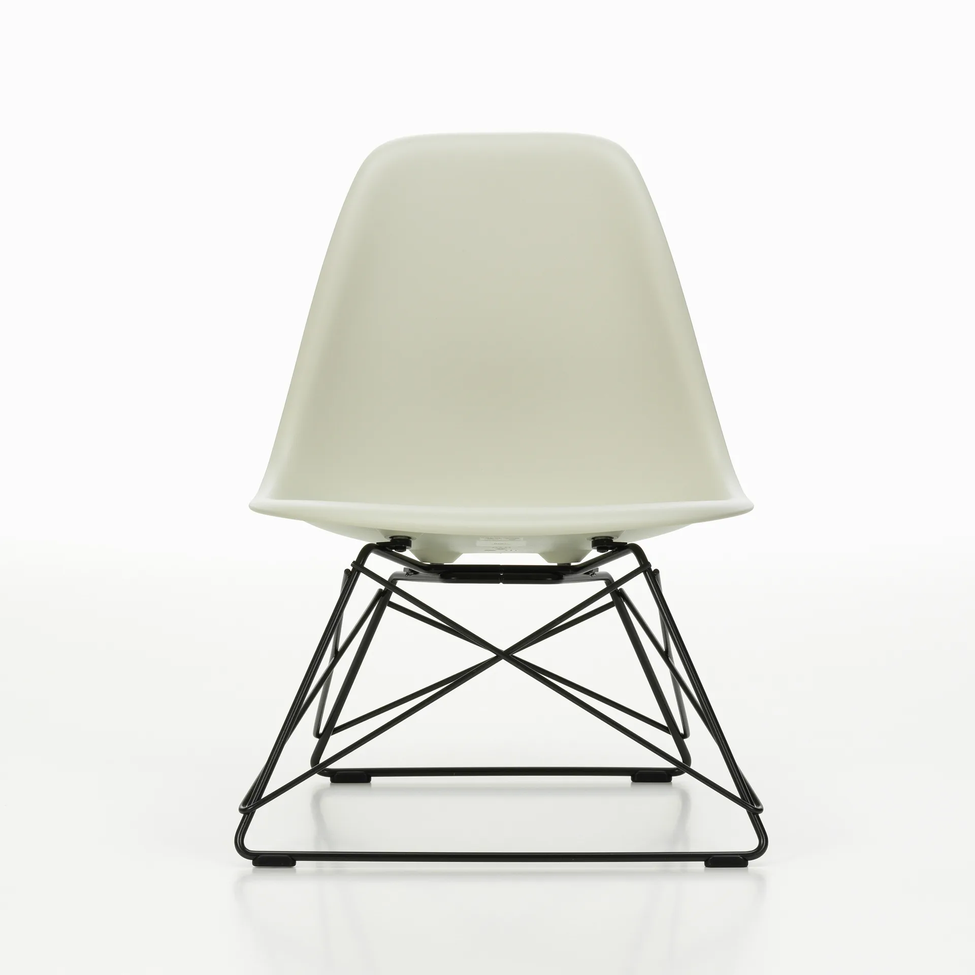Eames Plastic Side Chair LSR loungestol, Pebble-deep black Vitra