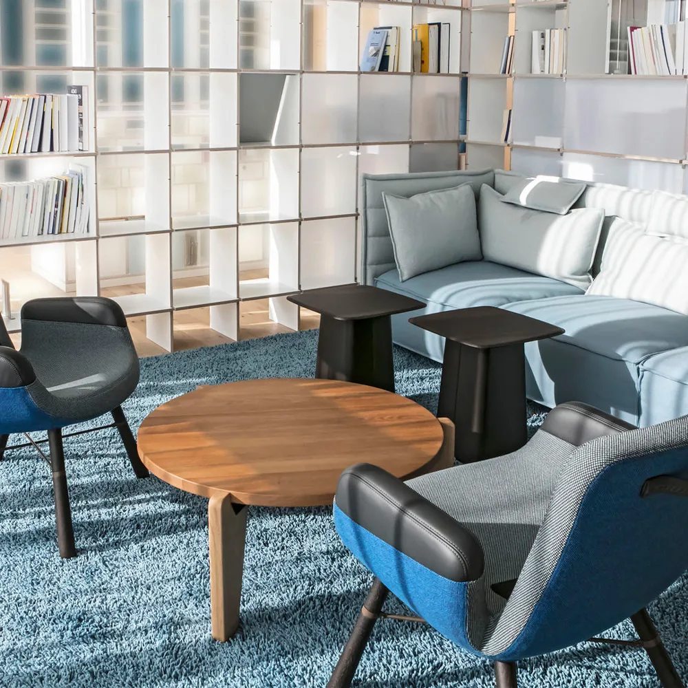 Guéridon bas soffbord, Oiled oak Vitra
