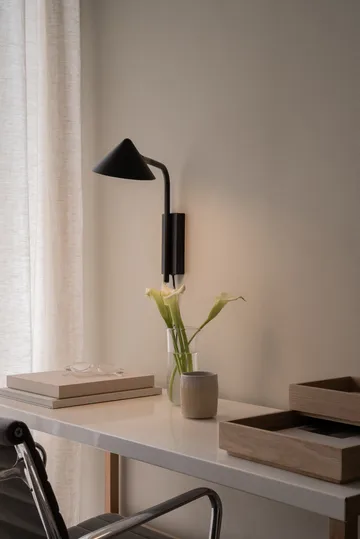 Kuro vägglampa - Black, Ø14x32 cm, wall - Watt & Veke