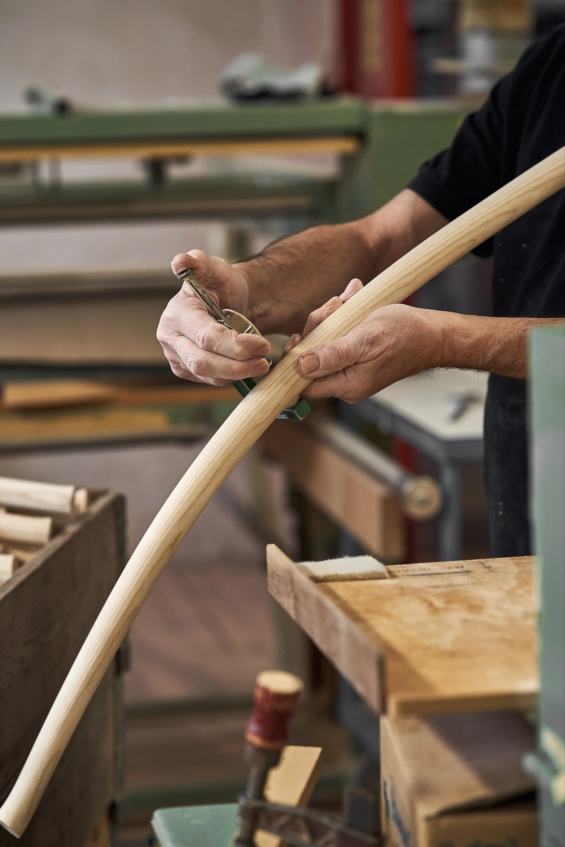 Gärsnässtol i produktion i Gärsnäs möbelfabrik i Österlen.